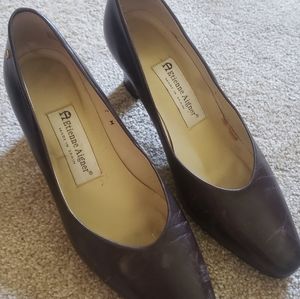 Etienne Aigner Vintage Brown Leather Pumps